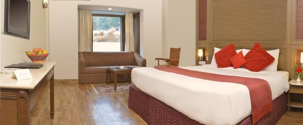 נייניטל Vikram Vintage Inn מראה חיצוני תמונה