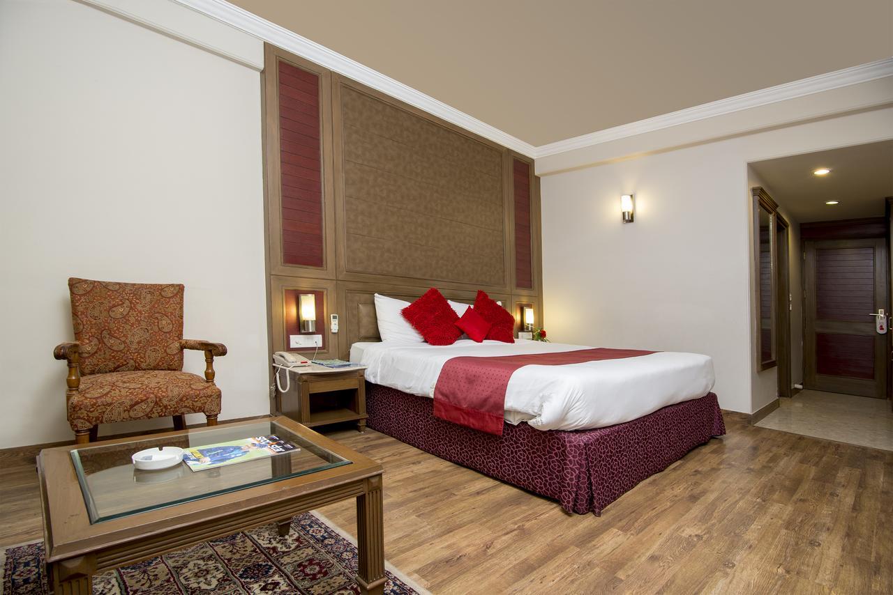 נייניטל Vikram Vintage Inn מראה חיצוני תמונה